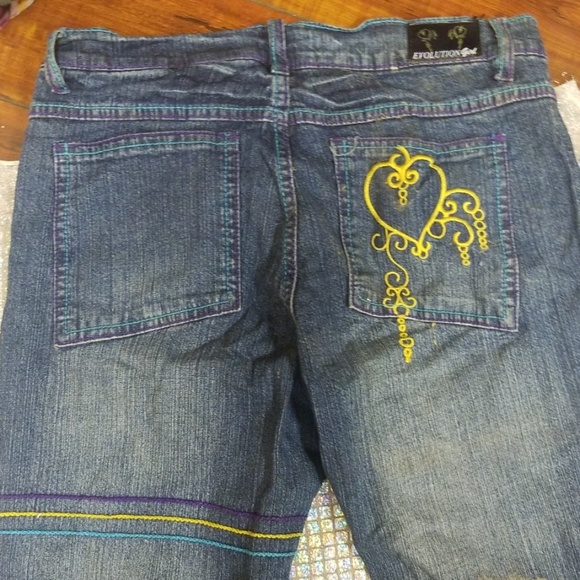 Jeans with coloful stitching - Picture 7 of 8